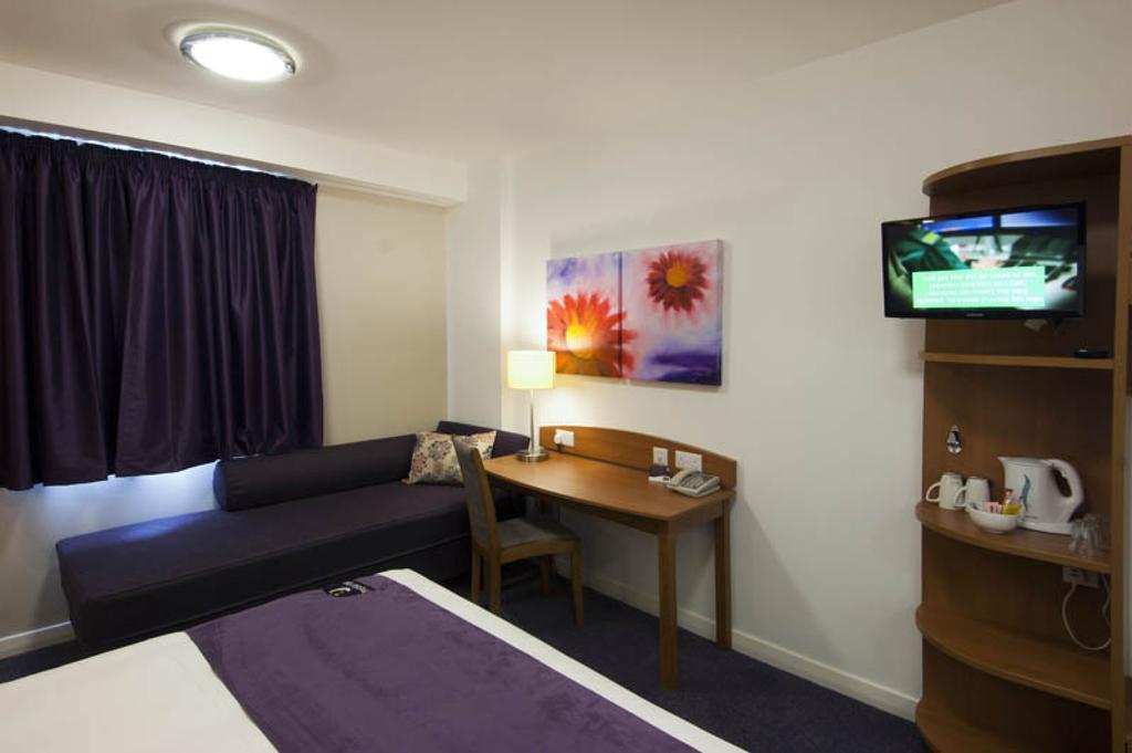 Premier Inn Birmingham City - Aston Pokoj fotografie